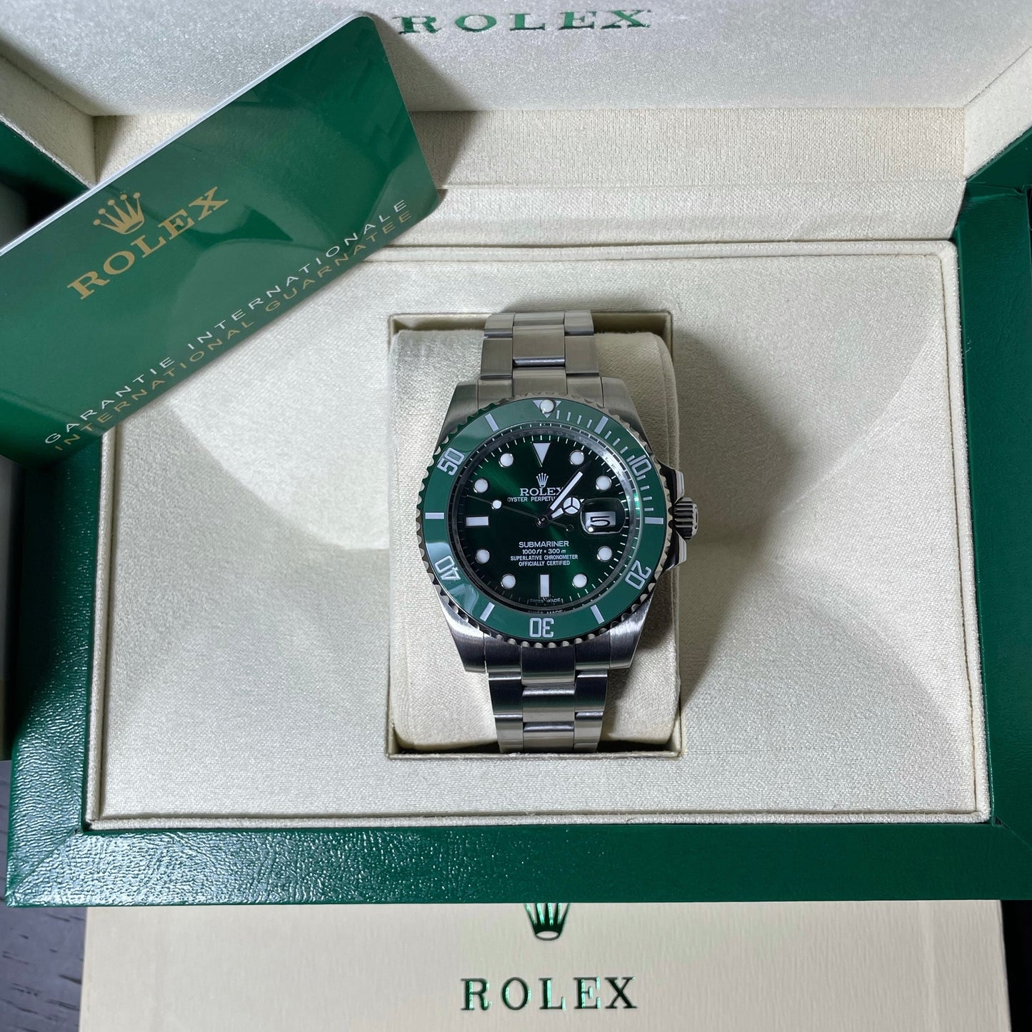 Submariner Date 40 mm Hulk  116610LV