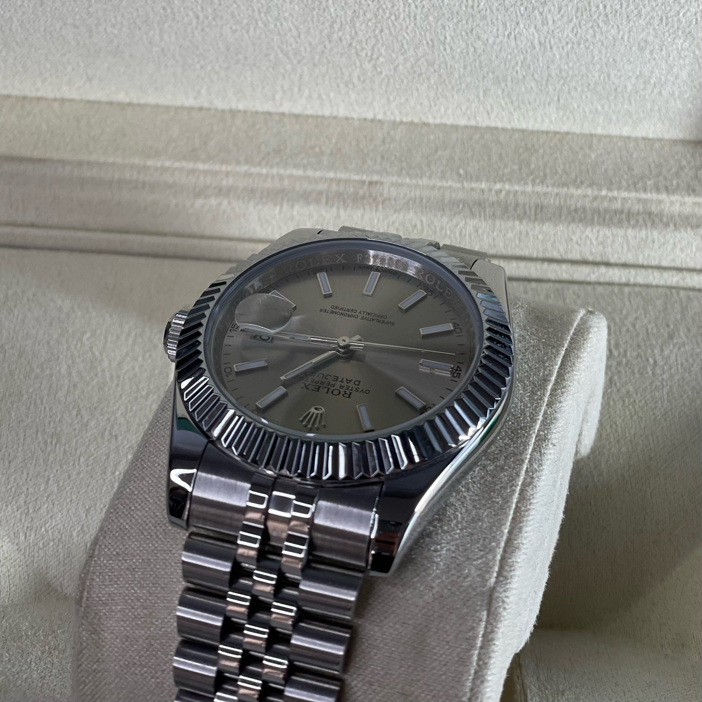 Orologio Rolex datejust 116334 Slate-Dia cinturino in acciaio inox jubilee, presentato in scatola rolex.