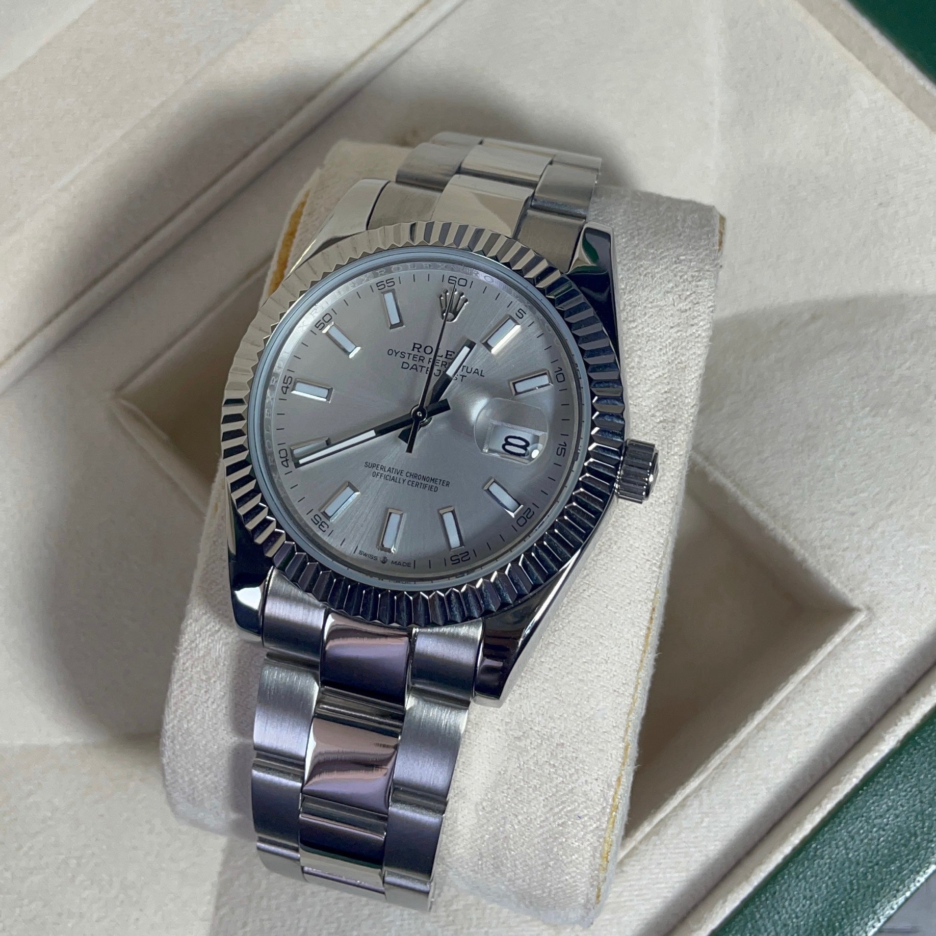 Orologio Rolex Datejust 41 mm oyster cinturino in acciaio inox jubilee, presentato in scatola rolex.