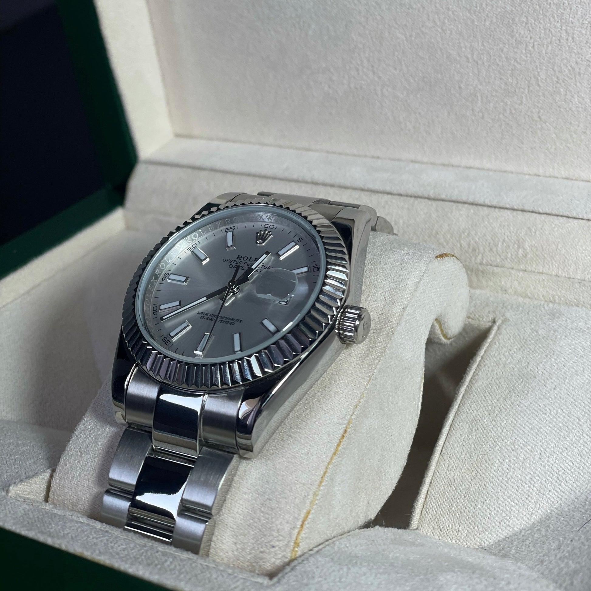 Orologio Rolex Datejust 41 mm oyster cinturino in acciaio inox jubilee, presentato in scatola rolex.