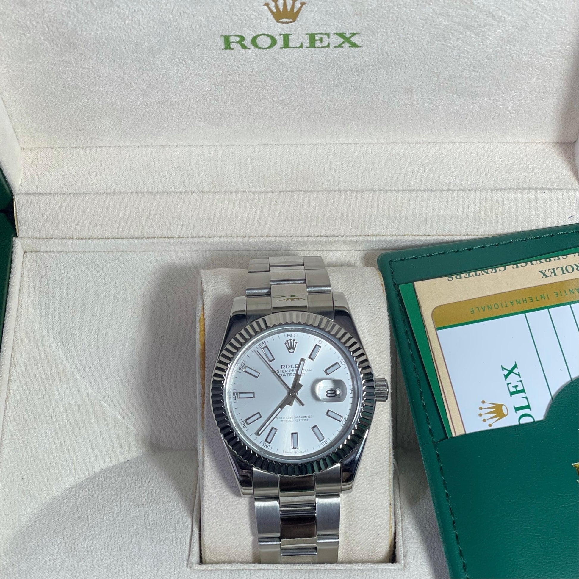 Orologio Rolex Datejust 41 mm oyster cinturino in acciaio inox jubilee, presentato in scatola rolex.