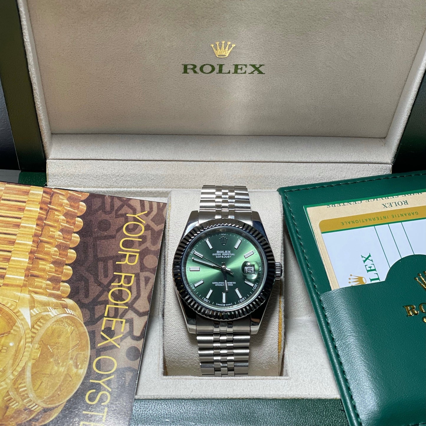 Orologio Rolex Datejust 41 mm oyster cinturino in acciaio inox jubilee, presentato in scatola rolex.