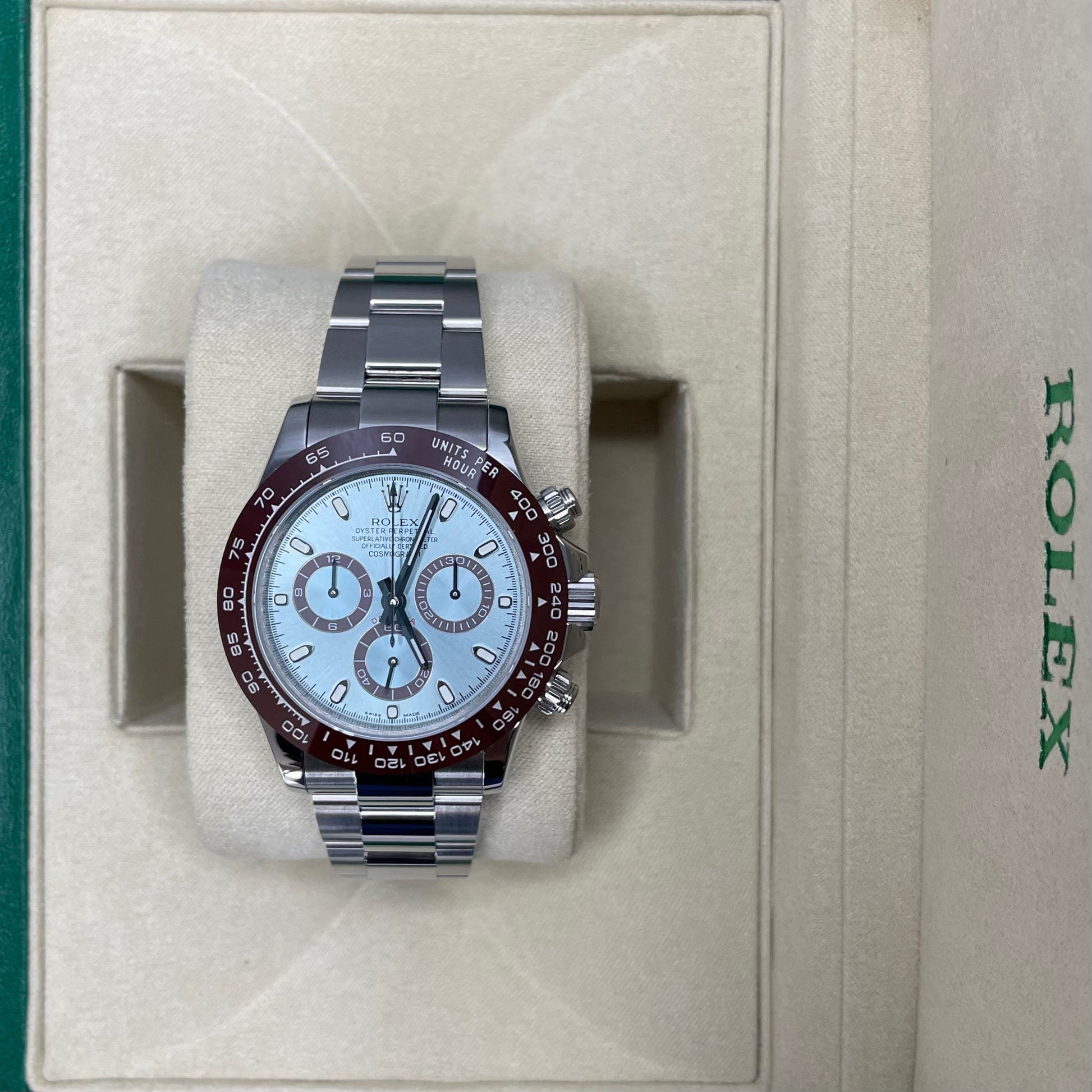 Orologio Rolex Daytona platinum 40 mm cinturino acciaio inox, presentato in scatola rolex.