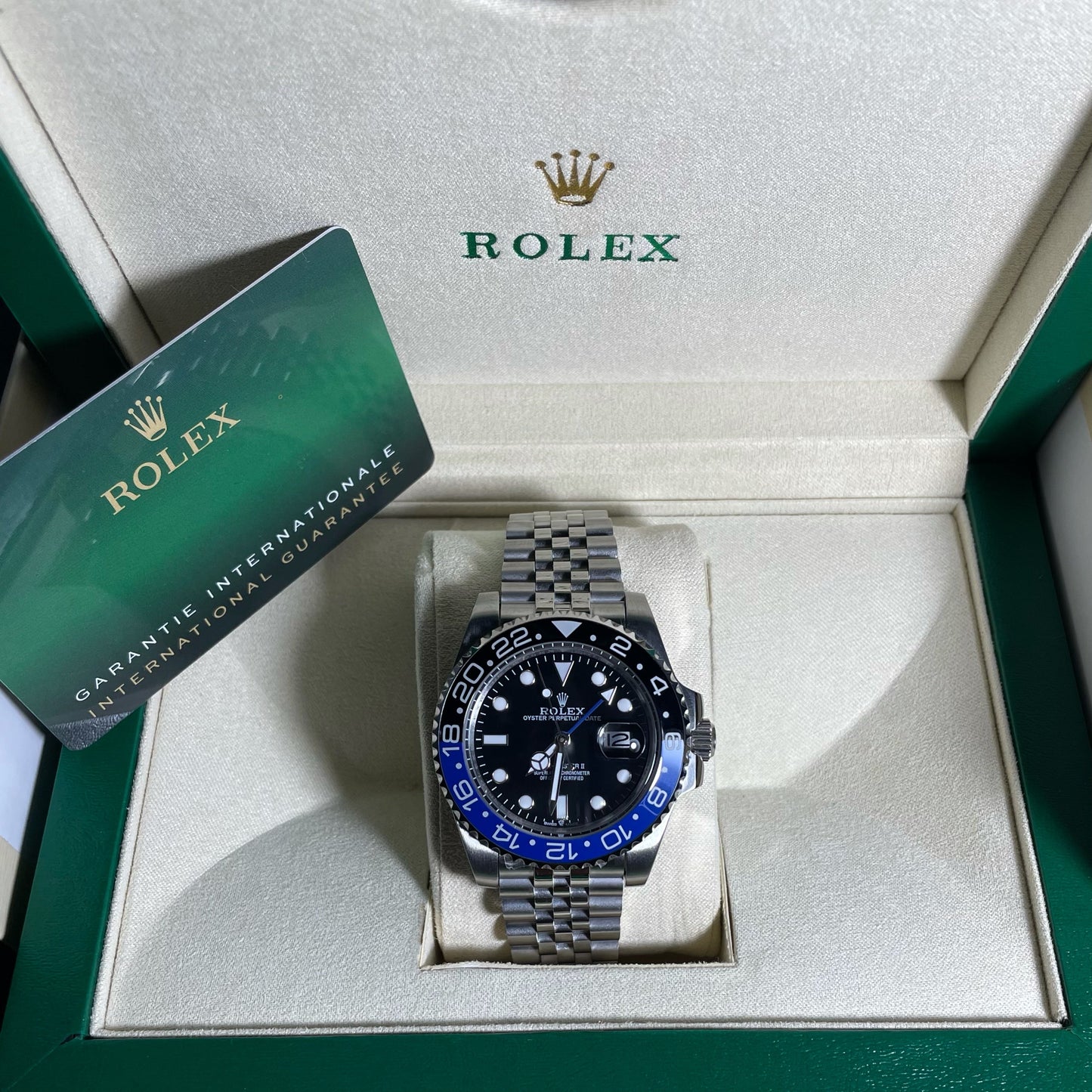 Orologio Rolex GMT Master Batman 40 mm cinturino acciaio inox jubilee, presentato in scatola rolex.