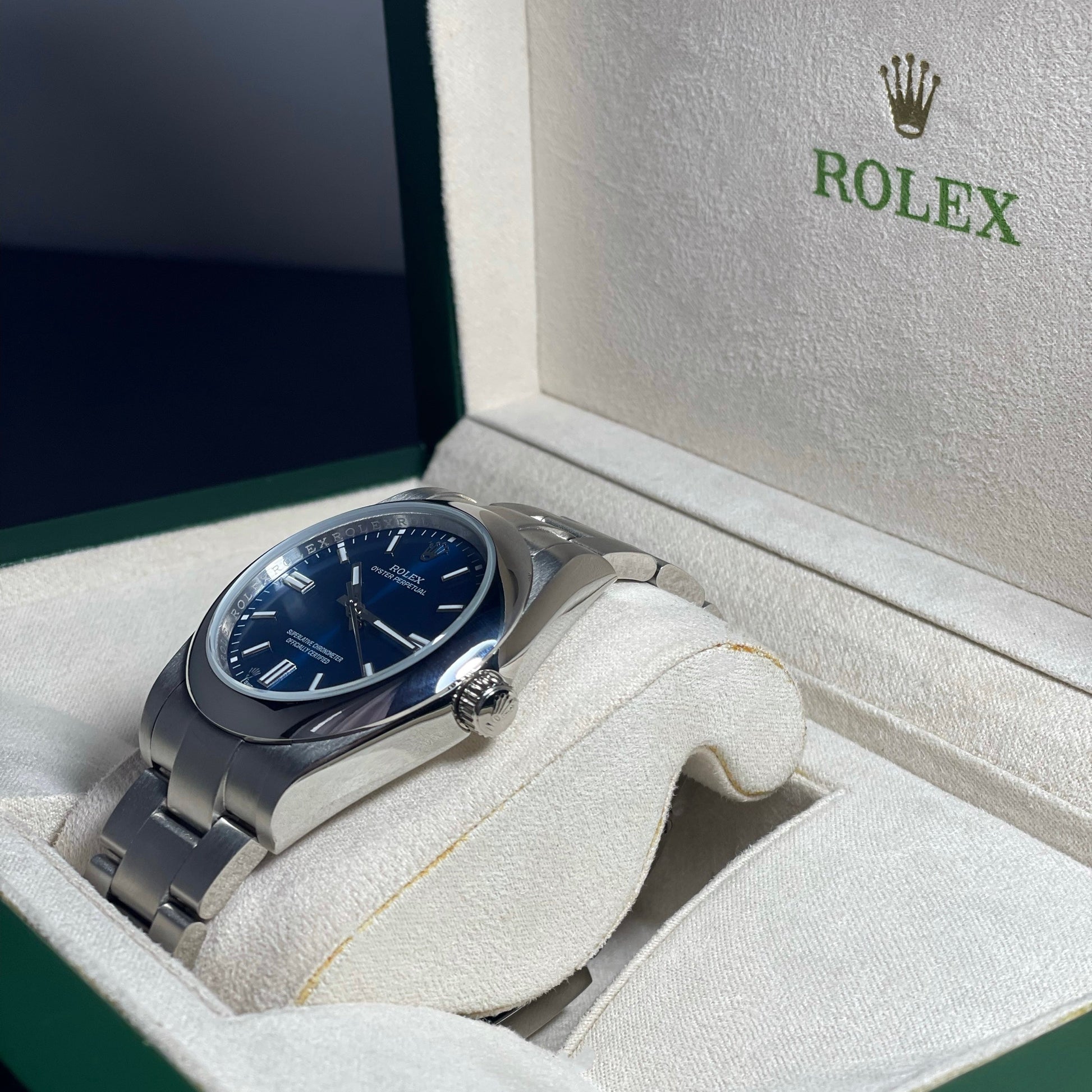 Orologio Rolex Oyster Perpetual Blu 41 mmm cinturino acciaio inox oystre, presentato in scatola rolex.