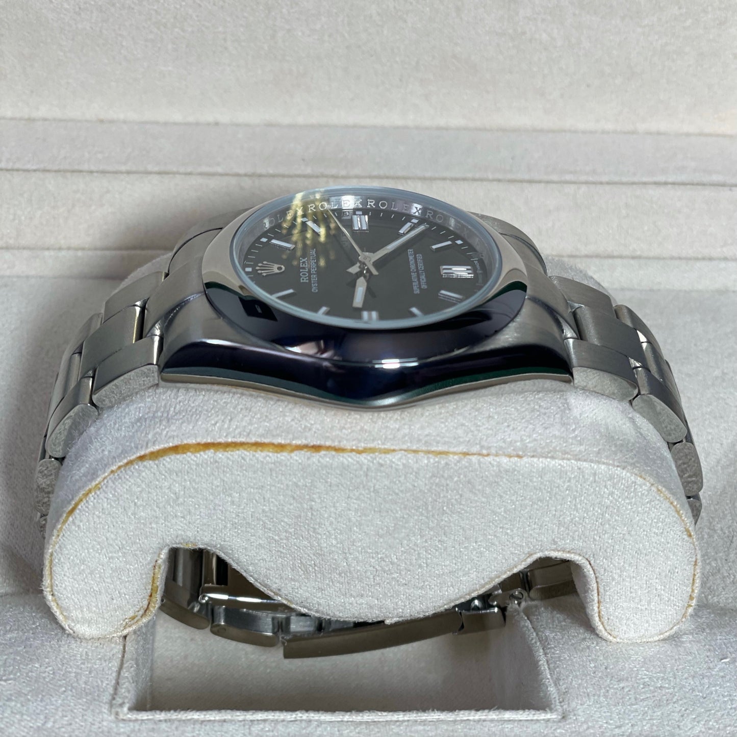 Orologio Rolex Oyster Perpetual Nero 41 mmm cinturino acciaio inox oystre, presentato in scatola rolex.